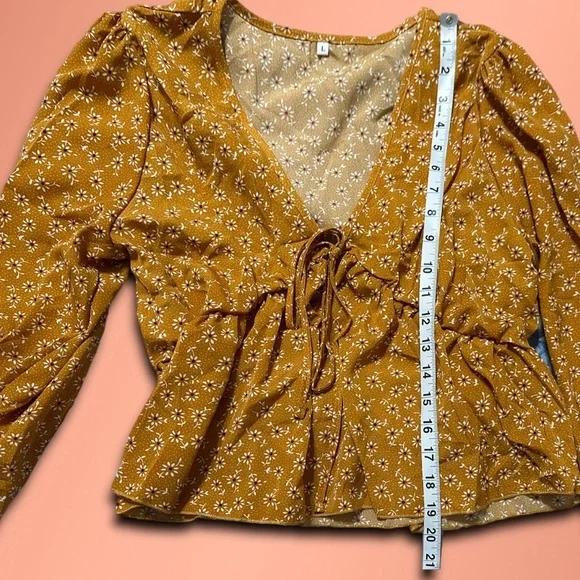 Yellow floral blouse - Picture 6 of 8